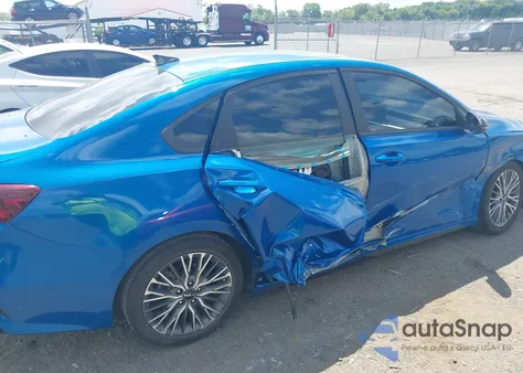 2022 Kia Forte Gt-Line из США, поврежденный, VIN 3KPF54AD5NE479602